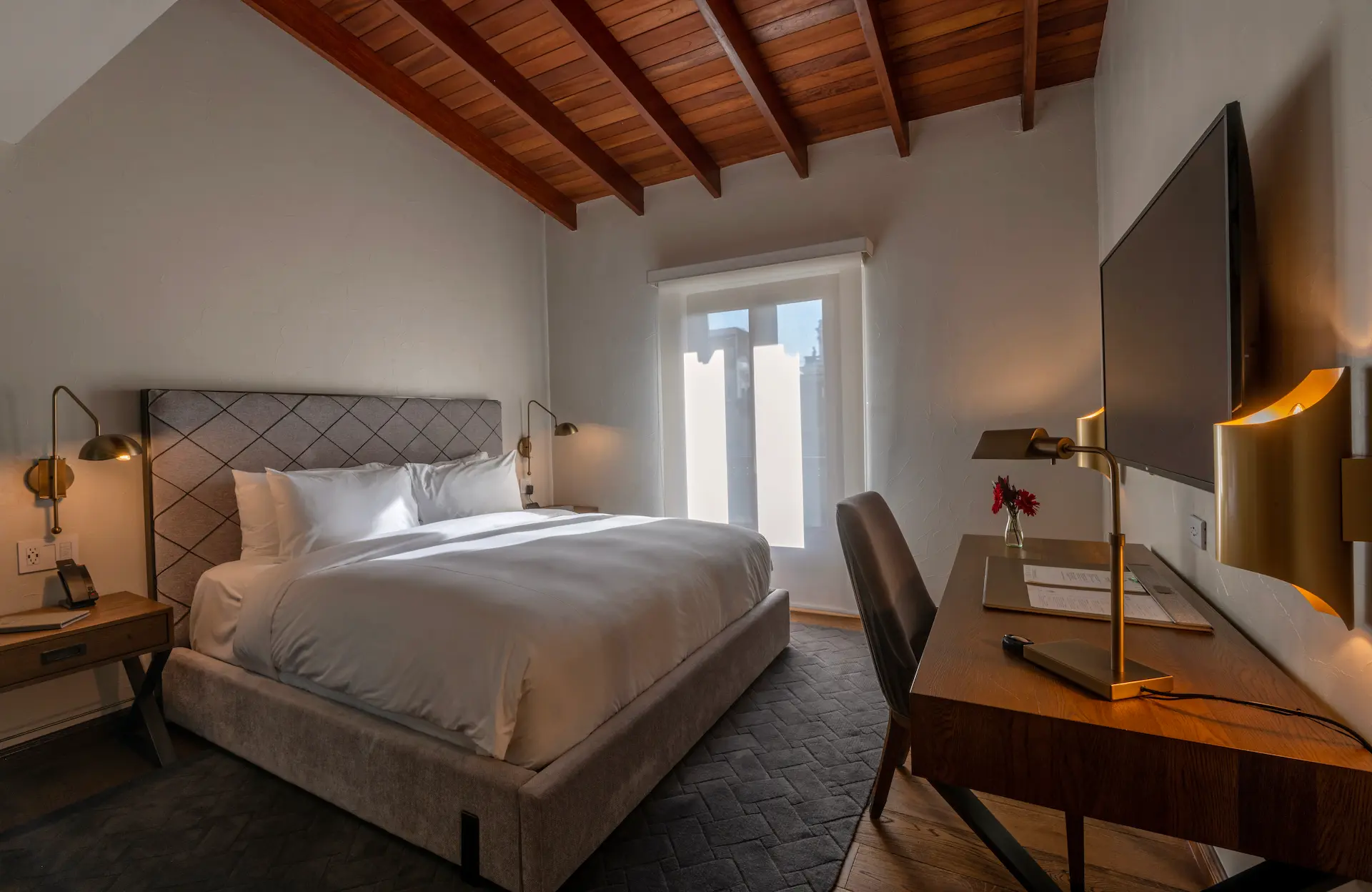 Spanish Wing image 9